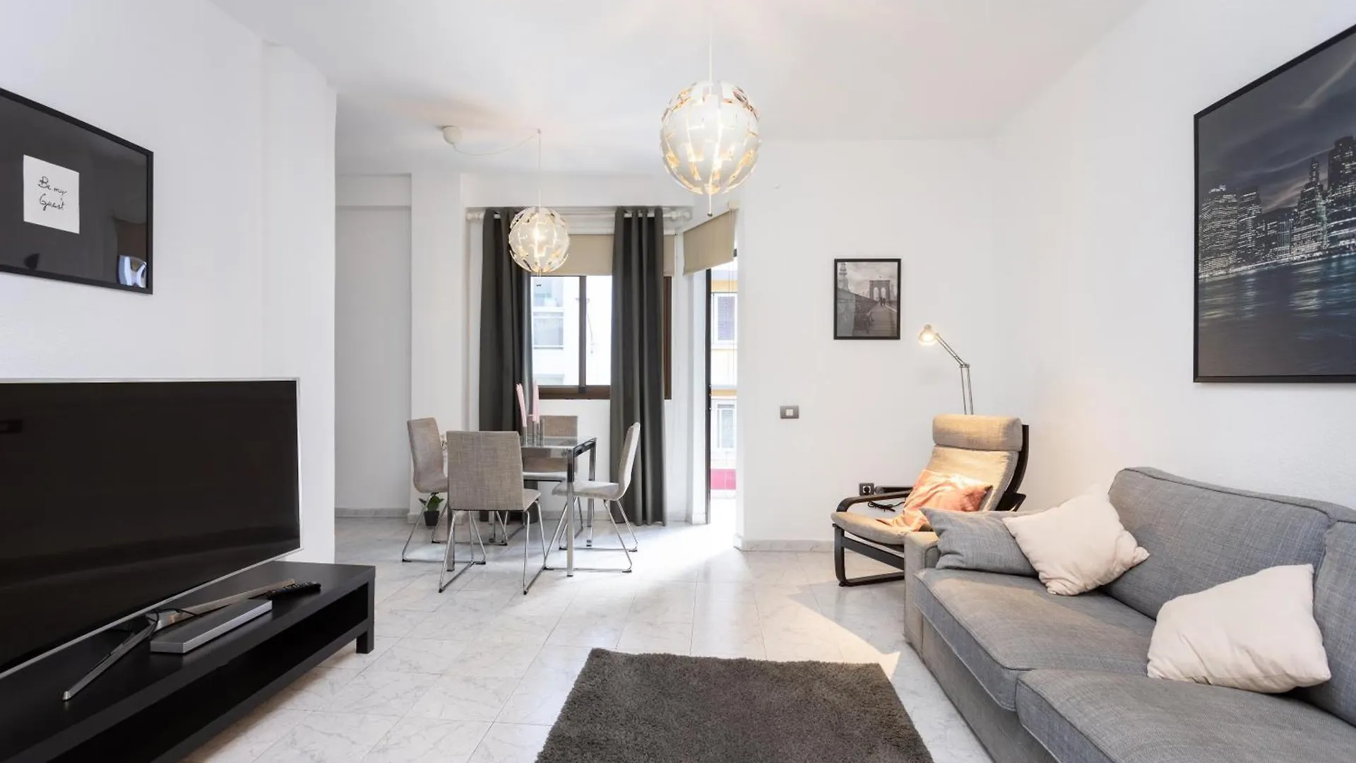 Home2Book Cozy Apt La Marina, Santa Cruz Center contacts